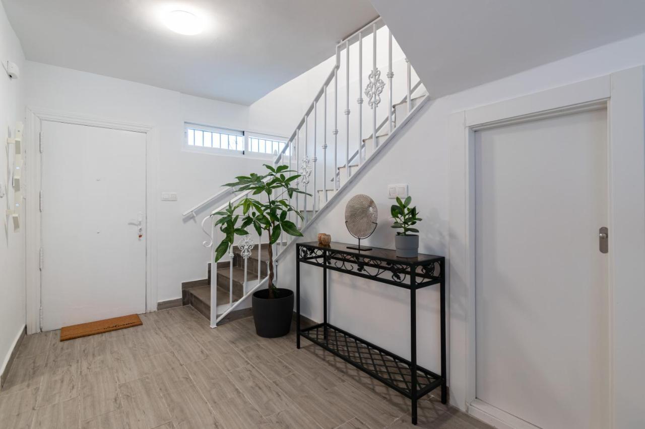 Apartment Satu Granada: Modern In The Albaicin *
